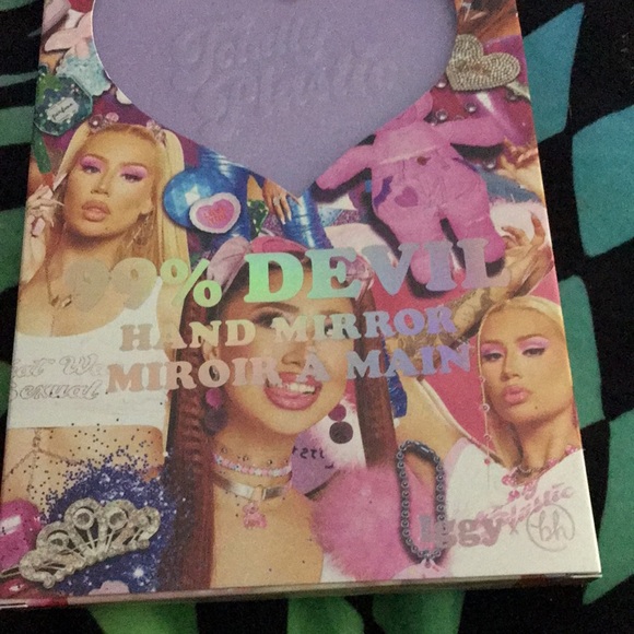 💜🆕BH Cosmetics x Iggy Azalea 99% Devil Sparkly Purple Hand Mirror BNIP!SO😈✨ - Picture 3 of 9